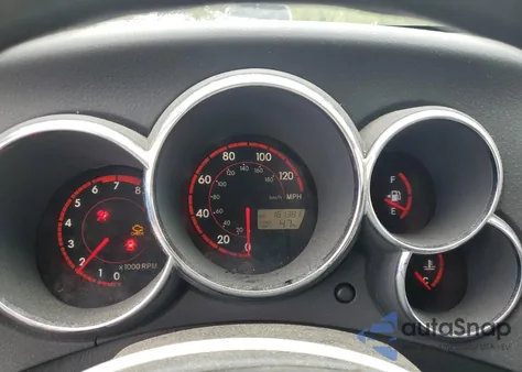 2004 Toyota Corolla Matrix Base из США, поврежденный, VIN 2T1LR32E54C239519